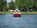 Motor Segelboot mit Motorschaden trieb gegen Alte Liebe bei Koeln Rodenkirchen P103